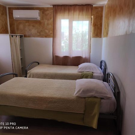 קריובה Alfredo Hostel מראה חיצוני תמונה