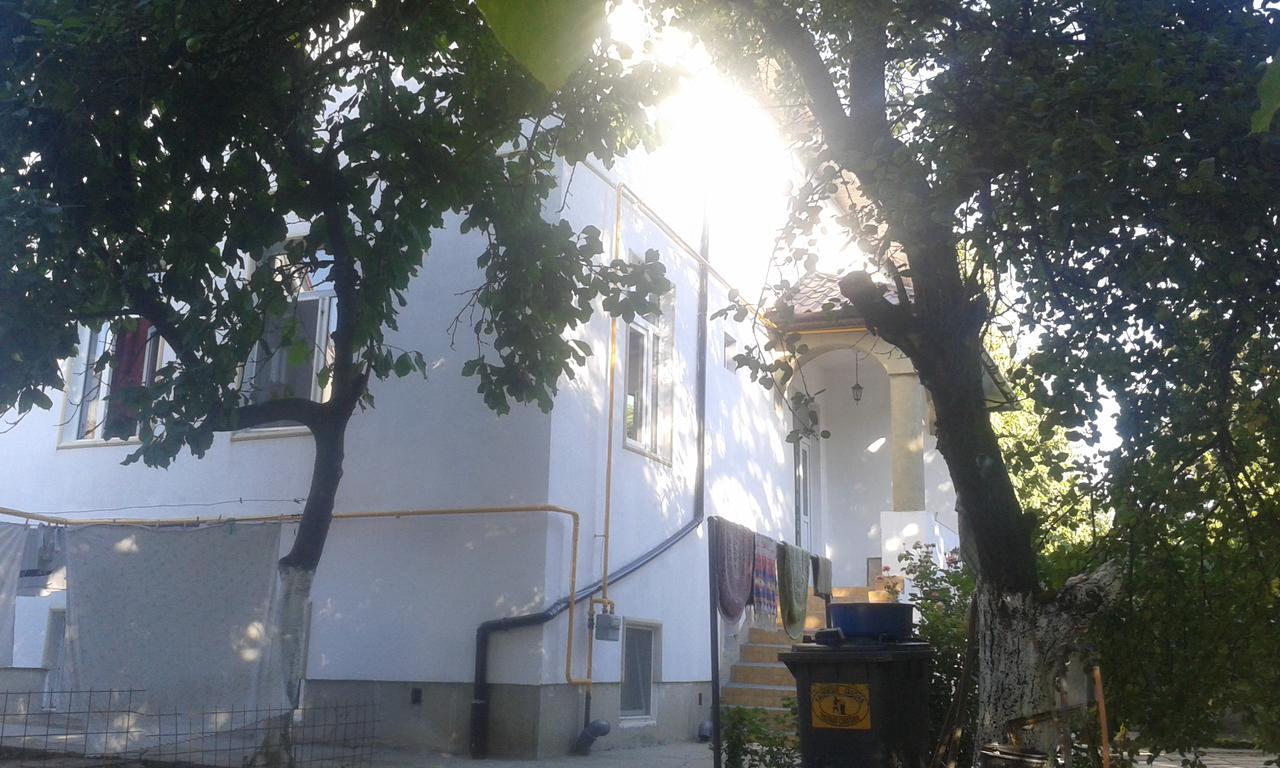 קריובה Alfredo Hostel מראה חיצוני תמונה