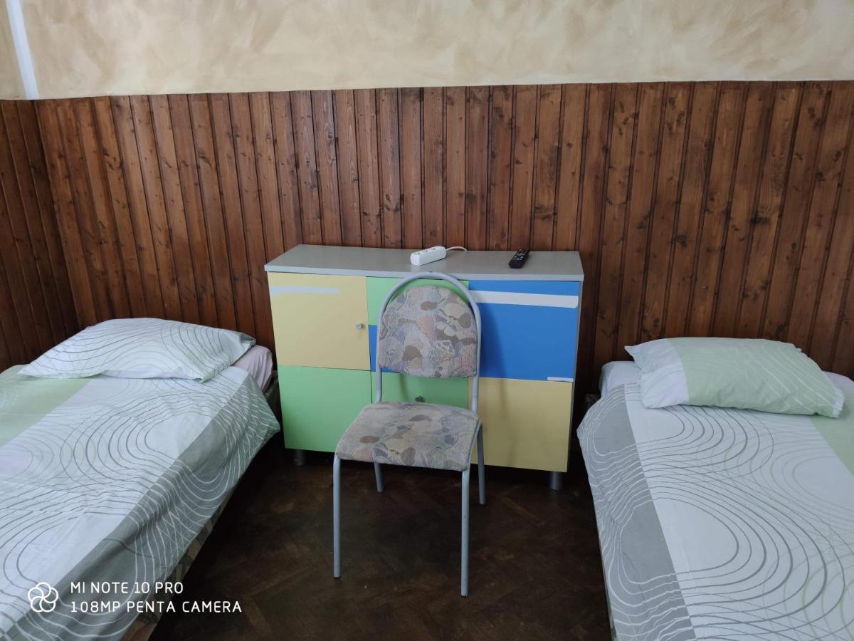 קריובה Alfredo Hostel מראה חיצוני תמונה